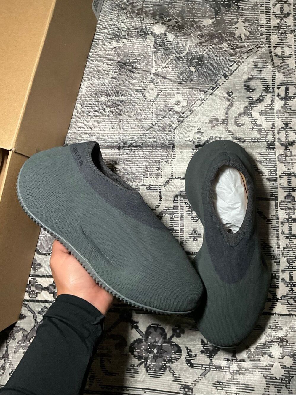adidas | Yeezy Knit RNR